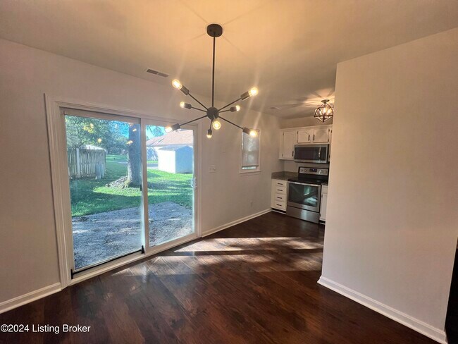 Foto del edificio - 10430 Going Ct