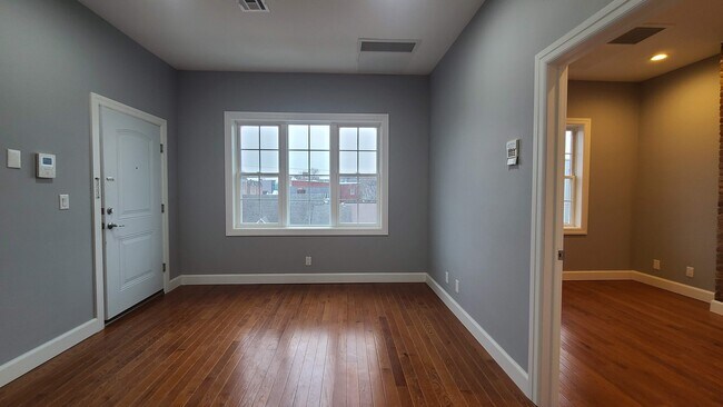 Foto del edificio - 100 Griffith St