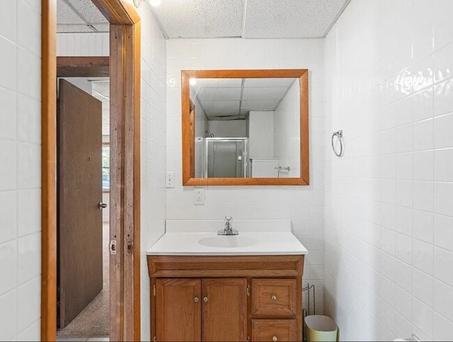 Building Photo - 157 Harry L Dr