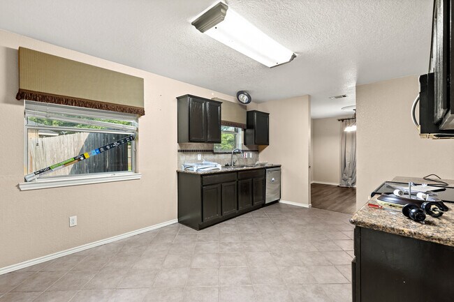 Foto del edificio - 4401 Rance Ln