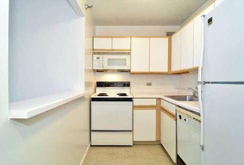 Building Photo - 440 N McClurg Ct