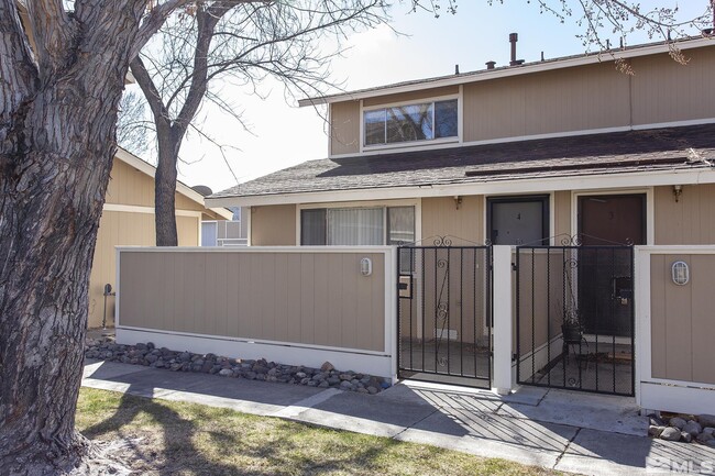 Building Photo - 307 Allouette Way