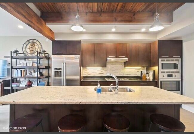 Foto del edificio - 1600 S Jefferson St