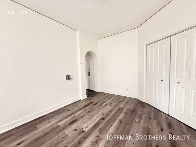 Foto del edificio - 1817 Ivar Ave