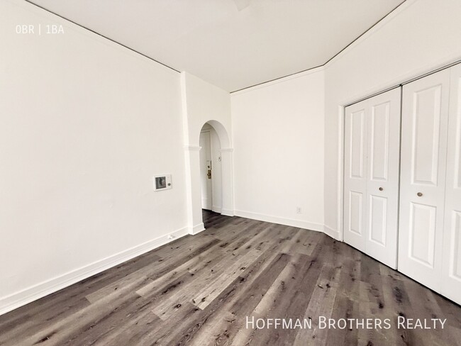 Building Photo - 1817 Ivar Ave