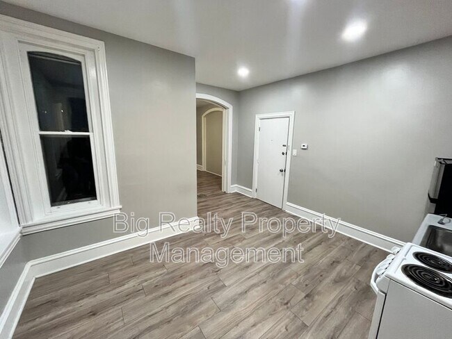 Foto del edificio - 13 2nd Ave