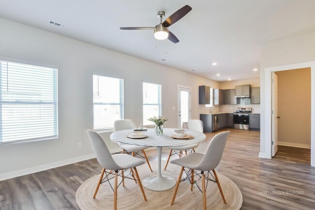 Foto del edificio - 26242 Beech Grv Ln NW