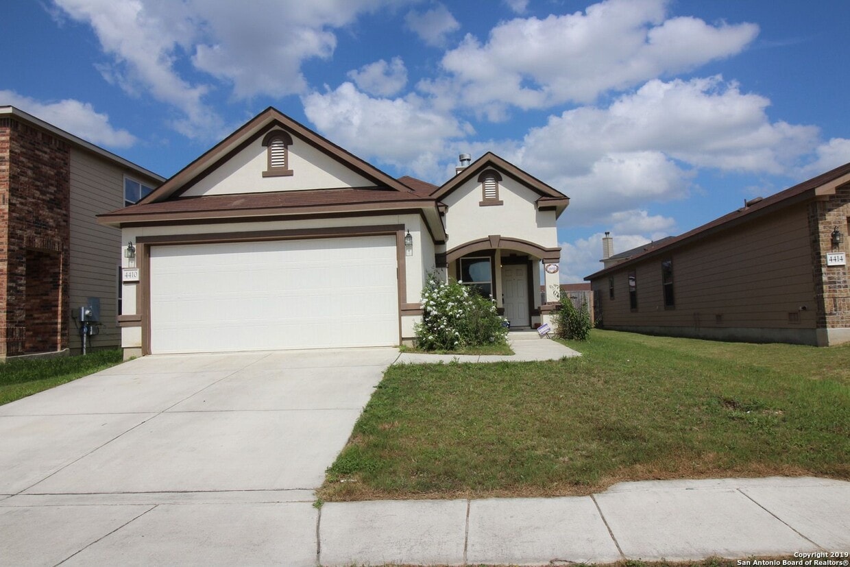 Primary Photo - Single Story in Amber Creek Subdivision