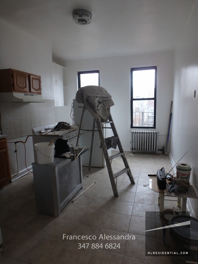 Primary Photo - 1220 Saint Marks Ave