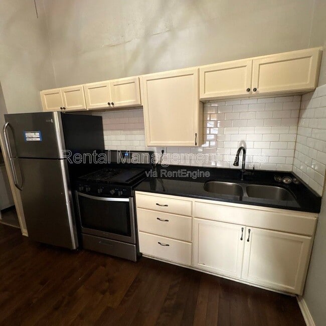 Building Photo - 1163 7th St W