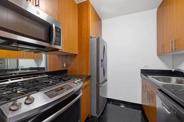 Building Photo - 1 bedroom in New York NY 10065