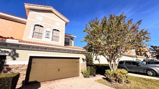 Foto del edificio - Modern 3BR/2.5BA Home in Sanford with HOA Lawn Care & Pet-Friendly Living