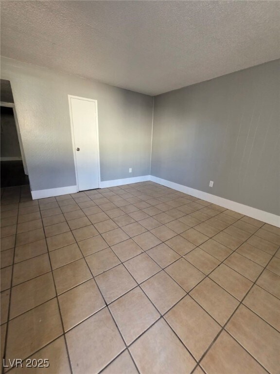 Foto del edificio - 1075 E Desert Inn Rd