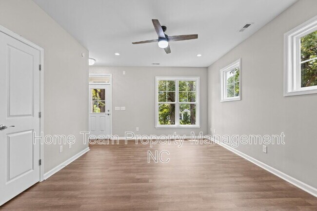 Foto del edificio - 214 N Guthrie Ave