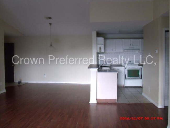 Building Photo - 7511 Seurat St