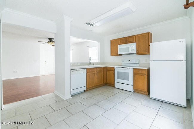Building Photo - 824 Wynfield Cir