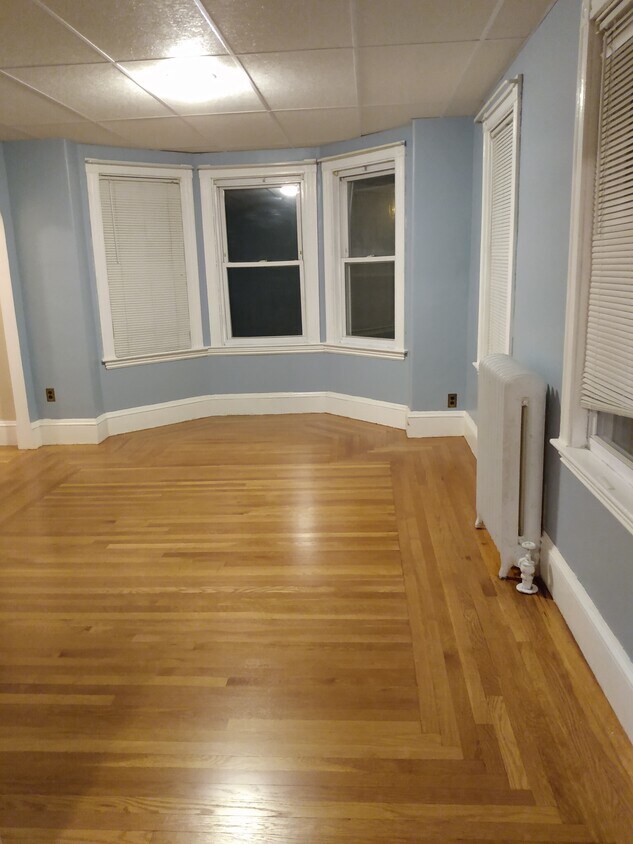 Foto principal - 152 Belmont St