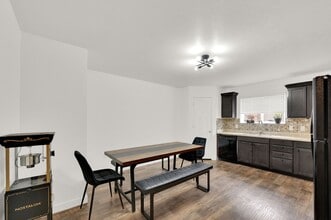 Building Photo - 4196 W High Gallery Ct