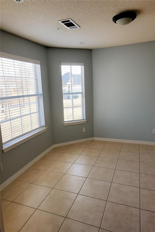 Building Photo - 1379 Persimmon Ct