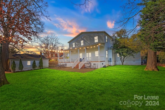 Foto del edificio - 1225 Providence Rd