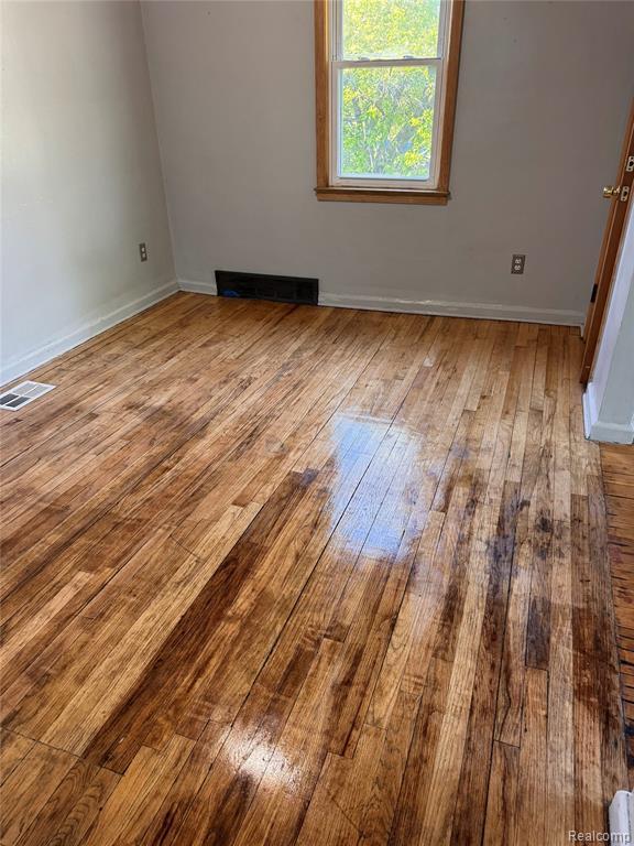 Foto del edificio - 15791 Cherrylawn St