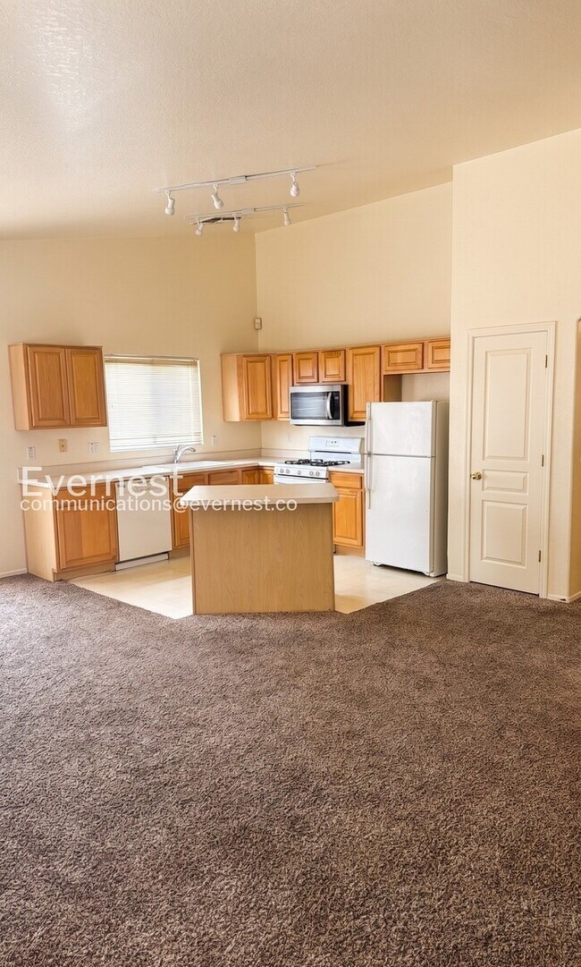 Foto del edificio - 2542 W Sunstar Pl