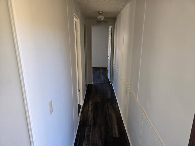 Building Photo - 926 Hollywood Dr