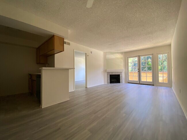 1 dormitorio, 2 baños - 750 - Sala de estar - A & J Investments