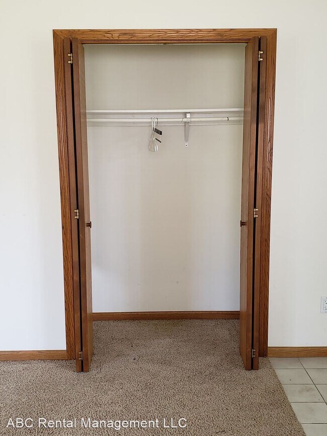 Foto del edificio - 6109 Birchwood Ln