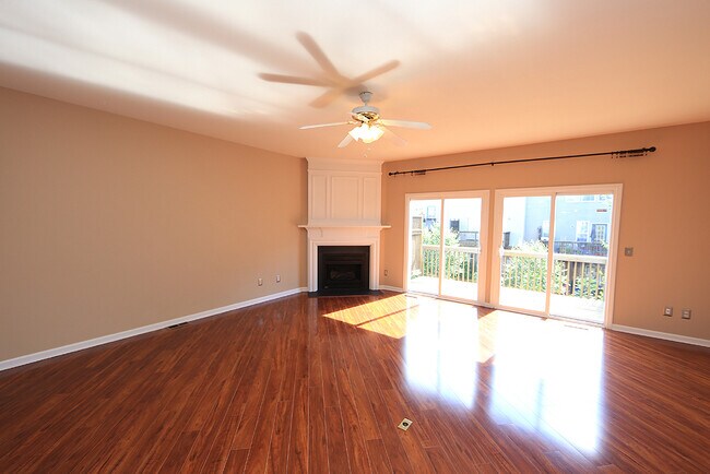 Foto del edificio - Spacious Townhome in Amazing NW Raleigh Lo...