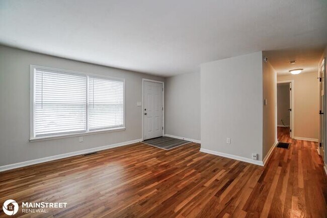 Building Photo - 1460 N Chelmsford Sq, COLUMBUS, OH 43229