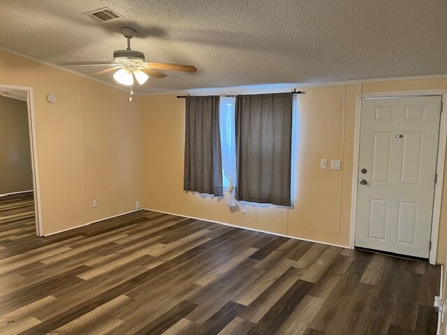 Foto del edificio - 5924 Ashen Ave