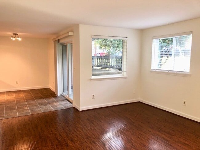 Photo - 2Bd/2Ba Kenmore Condo