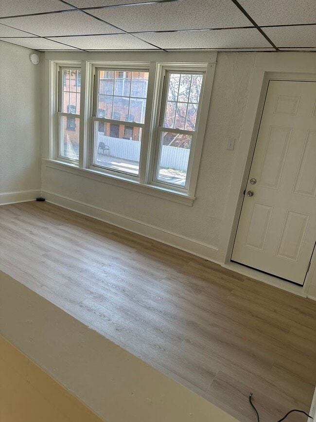 Building Photo - 41 E Filbert St
