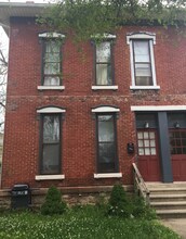 Building Photo - 118 S 6th St