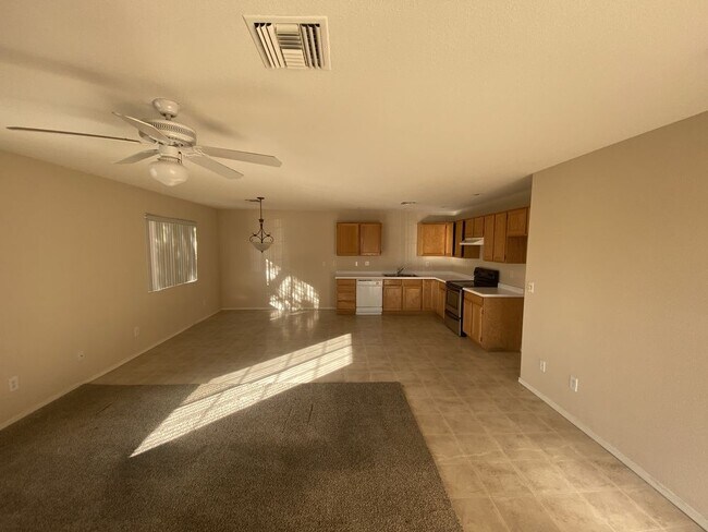 Building Photo - PALMA QUARTZ