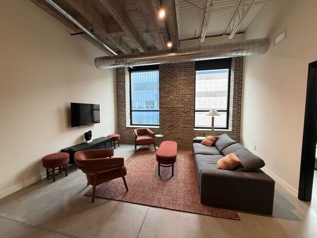 Foto del edificio - 1111 3rd Ave S