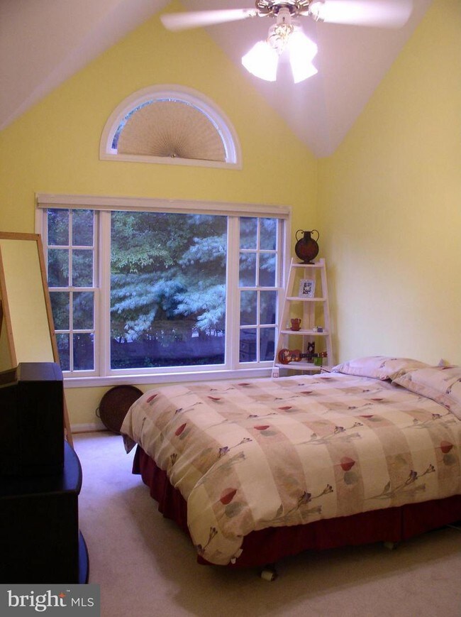 Building Photo - 24 Park Vista Ct