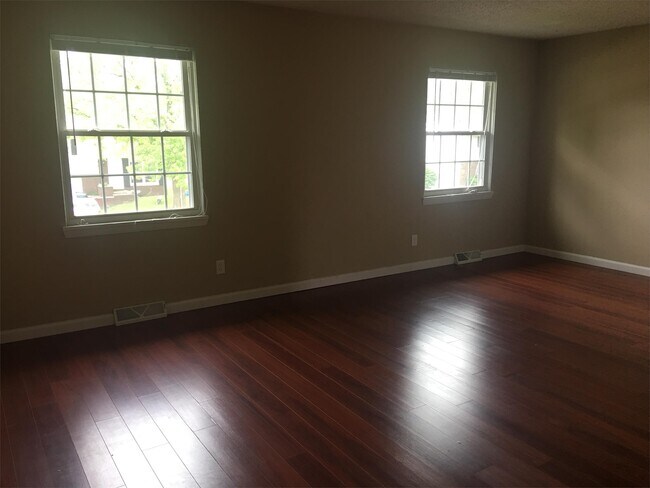 Foto del edificio - 820 Deerfield Rd