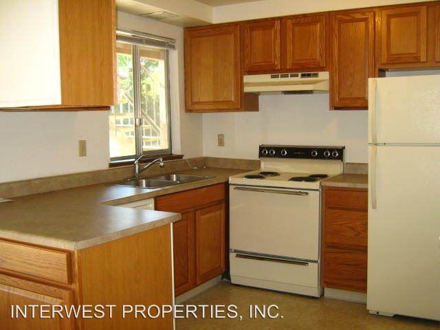 Building Photo - 3123 SW Dolph Ct