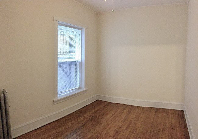 Foto del edificio - 5756 N Winthrop Ave