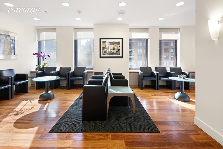 Foto principal - 145 E 32nd St