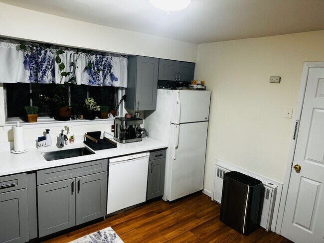 Foto del edificio - 6 Alex Ln