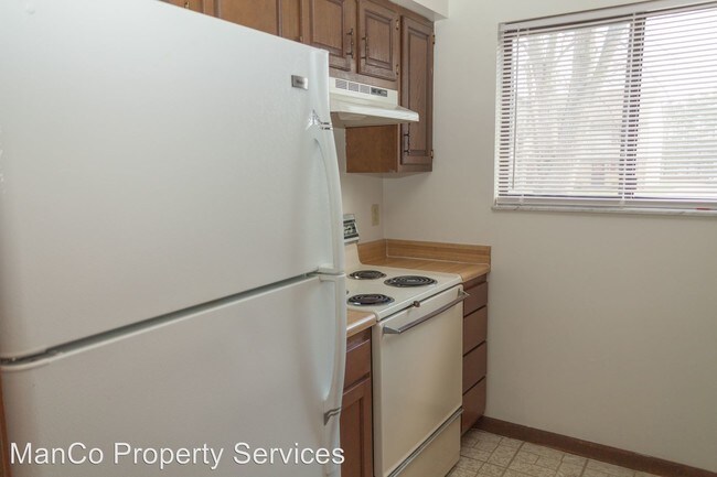 Building Photo - 7801 Betsy Ross Cir