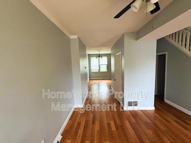 Foto del edificio - 2520 W Franklin St