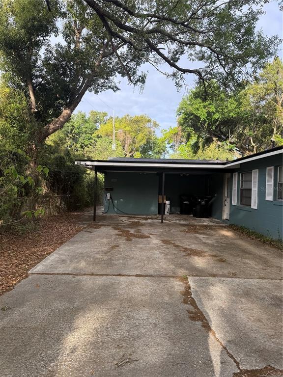 Foto del edificio - 1410 N Fern Creek Ave