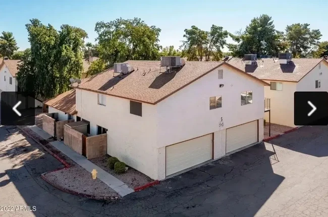 Building Photo - 860 E Brown Rd