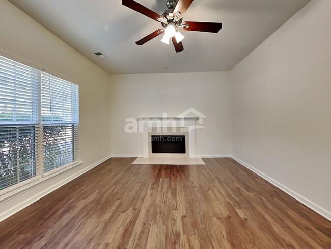 Building Photo - 65 Oak Ridge Cir