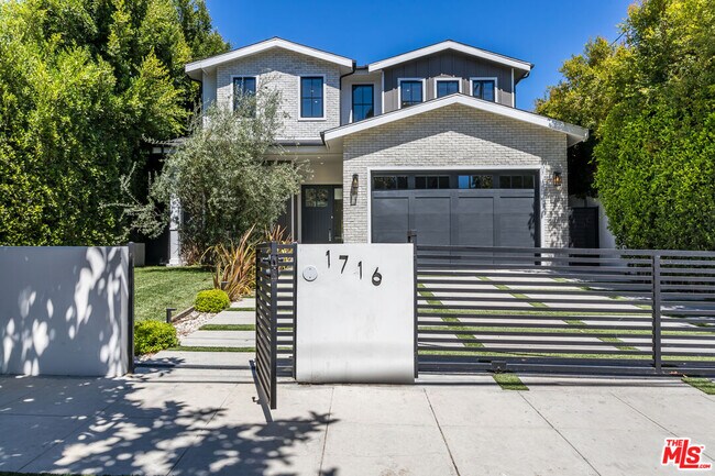 Foto del edificio - 1716 Courtney Ave
