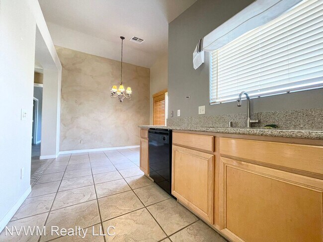Building Photo - 3 br, 2 bath House - 3290 Dragoon Springs St